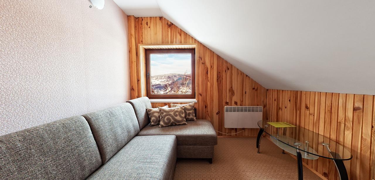 Hotel Alpen House Vyshka Esterno foto